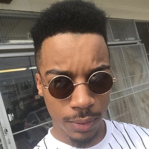 Free Lolo & Free, 29 (YouTube Star)