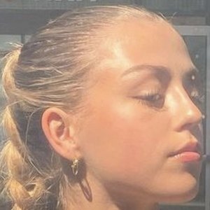 Frida Seemann, 20 (TikTok Star)