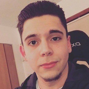 Frizzeyes, 27 (YouTube Star)