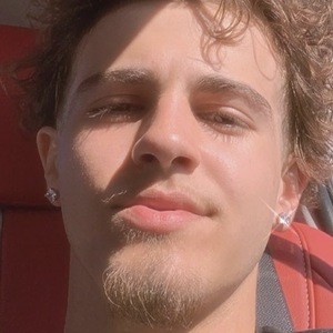 Frostiiy, 22 (Звезда Тиктока)