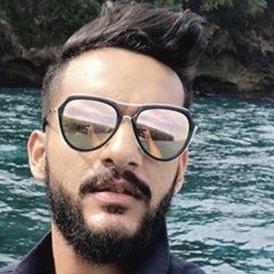 Fukra Insaan image 3