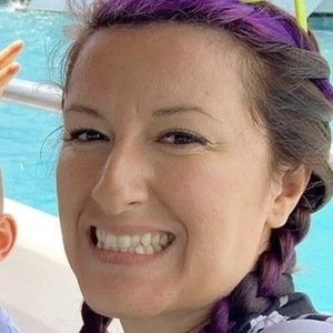 Funhouse Mom, 43 (家庭成员)