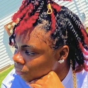 futurefamouskera, 21 (TikTok Star)