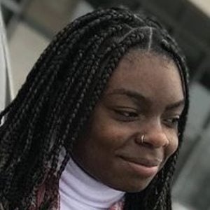 futurefamouskera, 21 (TikTok Star)