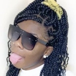 futurefamouskera, 21 (TikTok Star)