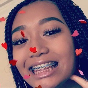 fw.blasian, 23 (Instagram Star)