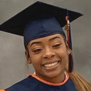 Fy.tb, 21 (Instagram Star)