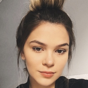 Gabi Ferreira, 27 (YouTube Star)