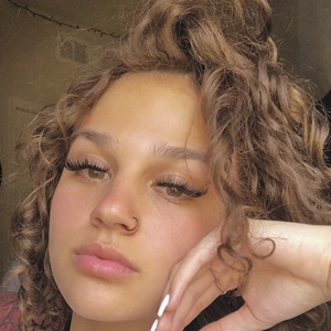 Gabi Gonzalez image 5
