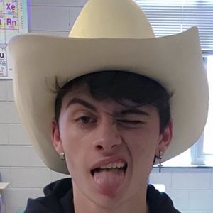 Gabriel Outen image 6