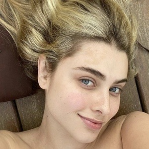 Gabriela Magalhães, 25 (Instagram Star)