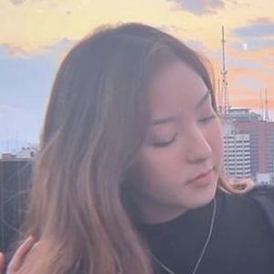 Gabriela Mayumi, 21 (YouTube Star)