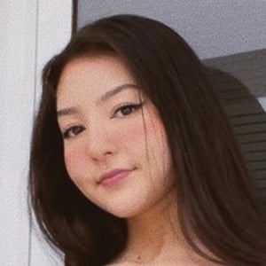 Gabriela Mayumi, 21 (Star di YouTube)