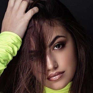 Gaia Cauchi, 21 (Ca sĩ nhạc Pop)