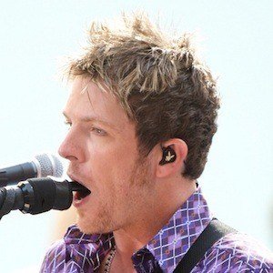 Gary Levox image 8