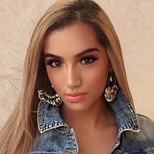 Gehna Advani, 24 (Blogger)