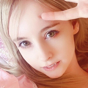 Gemma Louise, 29 (TikTok Star)