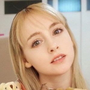 Gemma Louise, 29 (TikTok Star)