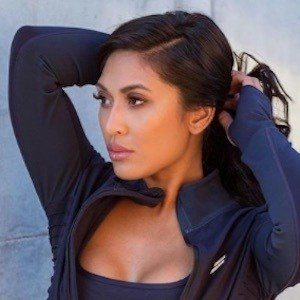 Genevieve Ava, 34 (Instagram明星)