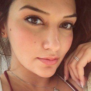 Geo Antoinette, 40 (YouTube Star)