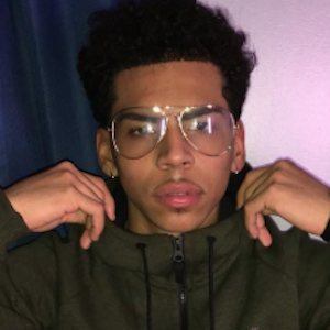 Geo John, 23 (Instagram明星)