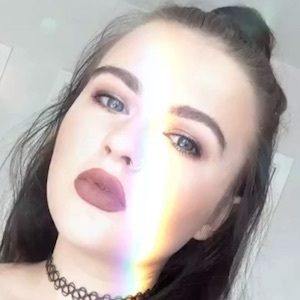 Georgia Francis, 31 (YouTube明星)