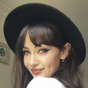 Georgia Roisin, 29 (Instagram明星)