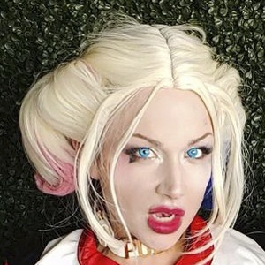 Gia Gotham, 39 (Instagram Star)