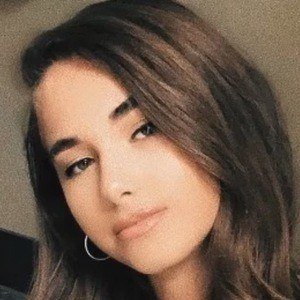 Gianna Ernst image 4