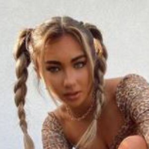 Gianna Luke image 5