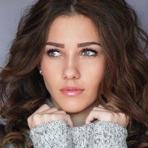 Gigi Papasavvas, 24 (Model)