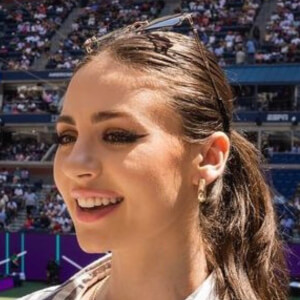 Gillian Grace image 7