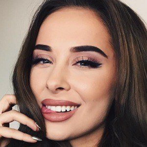 Gina Shkeda, 30 (Star di YouTube)