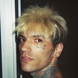 GionnyScandal, 34 (說唱歌手)