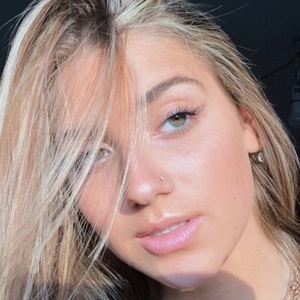 Giovanna Micheline, 22 (TikTok Star)