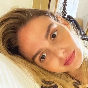 Giovanna Vilarinho, 33 (流行歌手)