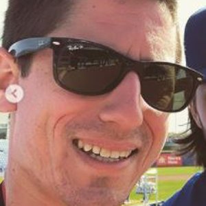 GiraffeNeckMarc, 29 (YouTube Star)