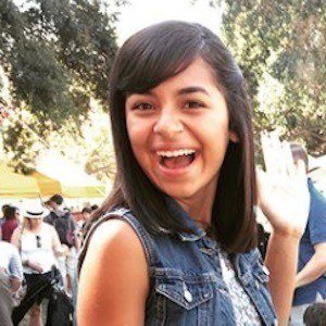 Giselle Lomelino, 22 (YouTube Star)