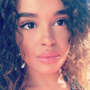 Giselle Lynette image 4