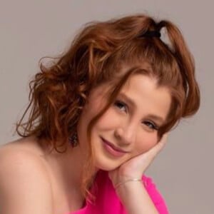 Giulia Garcia, 22 (YouTube Star)