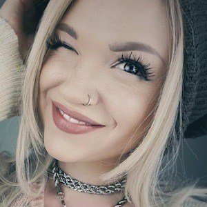 Glam And Gore image 5