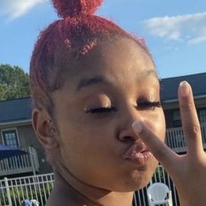 Global Nijae, 23 (Instagram Star)