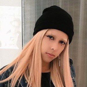 Gloomy Sarah image 2