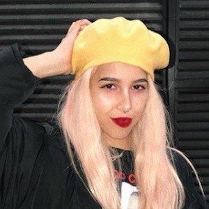 Gloomy Sarah image 6