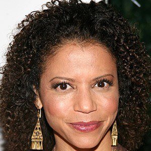 Gloria Reuben image 4