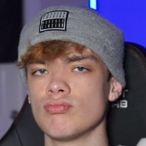 Godzly, 24 (YouTuber)