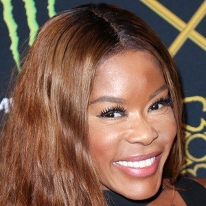 Golden Brooks image 4