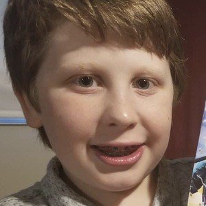 Golden Ninja 50, 19 (YouTube明星)