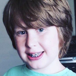 Golden Ninja 50, 19 (YouTube Star)