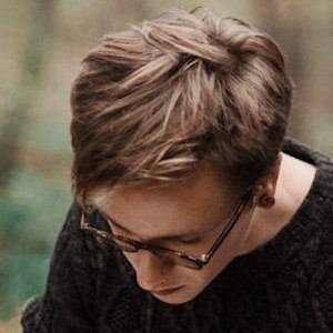 Gosha Bondarev, 34 (Illustrator)